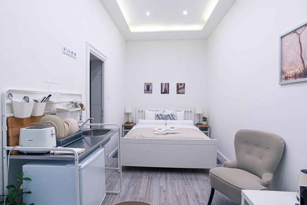 Joy Apartments On Kiraly Street 부다페스트 외부 사진