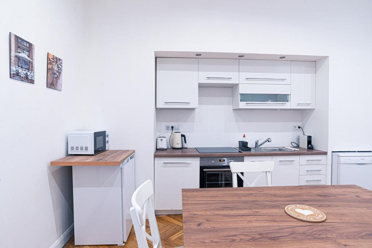 Joy Apartments On Kiraly Street 부다페스트 외부 사진