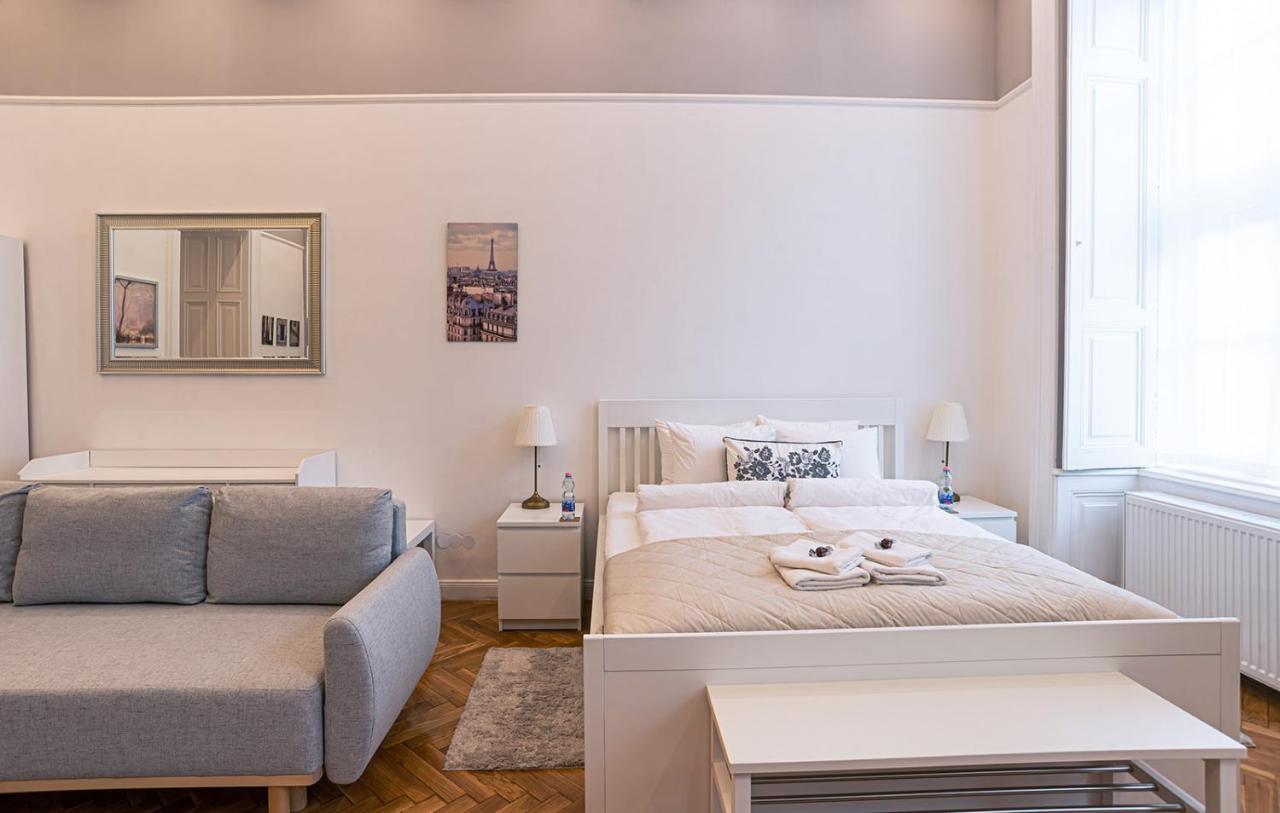 Joy Apartments On Kiraly Street 부다페스트 외부 사진