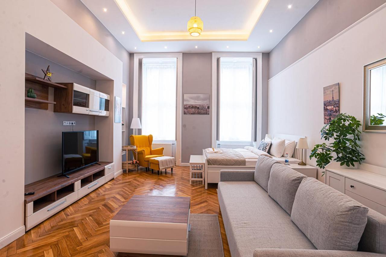 Joy Apartments On Kiraly Street 부다페스트 외부 사진