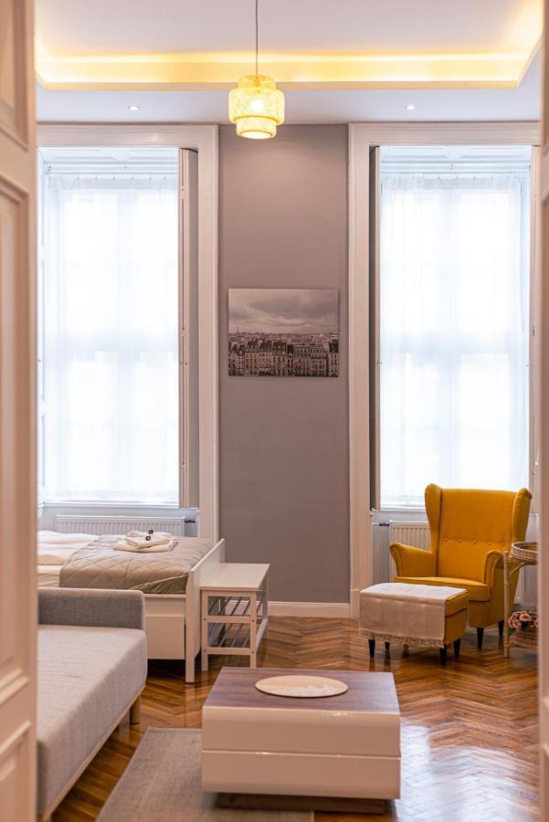 Joy Apartments On Kiraly Street 부다페스트 외부 사진