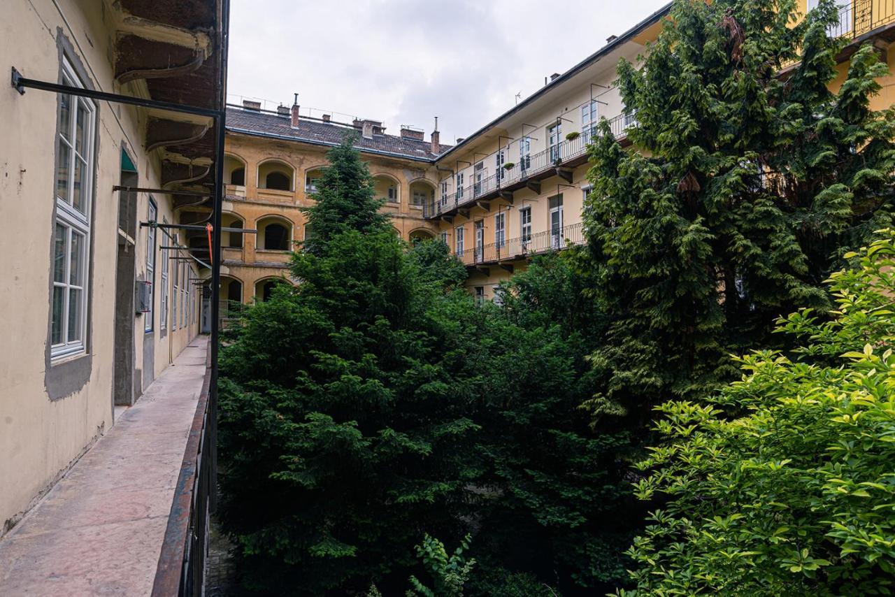 Joy Apartments On Kiraly Street 부다페스트 외부 사진